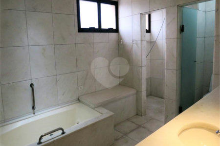 Apartamento à venda com 3 quartos, sendo 2 suítes, em Real Parque, São Paulo, SP