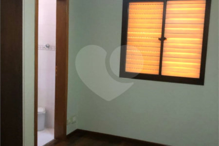 Apartamento à venda com 3 quartos, sendo 1 suíte,  em Perdizes, São Paulo, SP