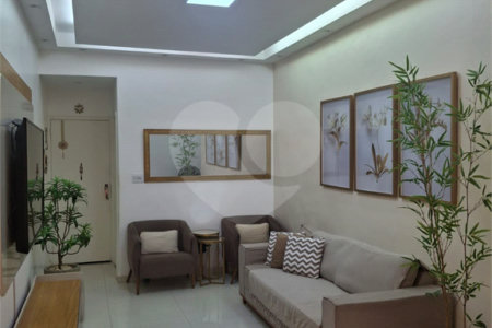Apartamento à venda com 3 quartos, sendo 1 suíte,  em Copacabana, Rio de Janeiro, RJ