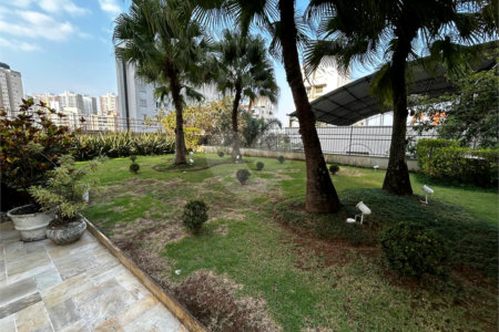 Apartamento à venda com 3 quartos, sendo 1 suíte,  em Vila Andrade, São Paulo, SP