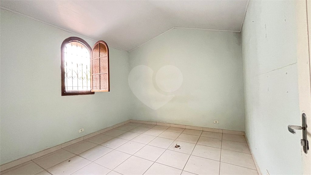 Sobrado à venda ou para alugar com 15 quartos em Tremembé, São Paulo, SP