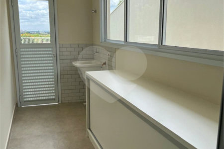 Casa à venda com 3 suítes no condomínio Palmeiras Imperiais, Salto - SP