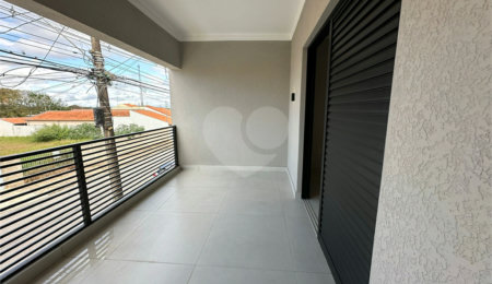 Casa à venda com 3 quartos, sendo 1 suíte, em Vila Carolina, Itapetininga, SP