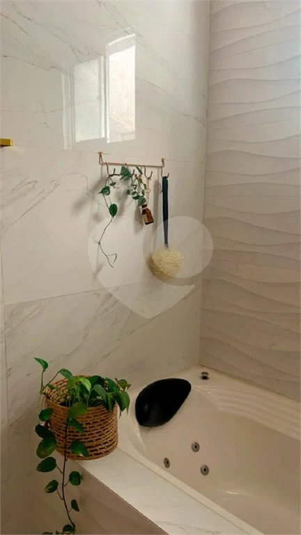 Sobrado à venda com 2 quartos, sendo 1 suíte, em Tremembé, São Paulo, SP