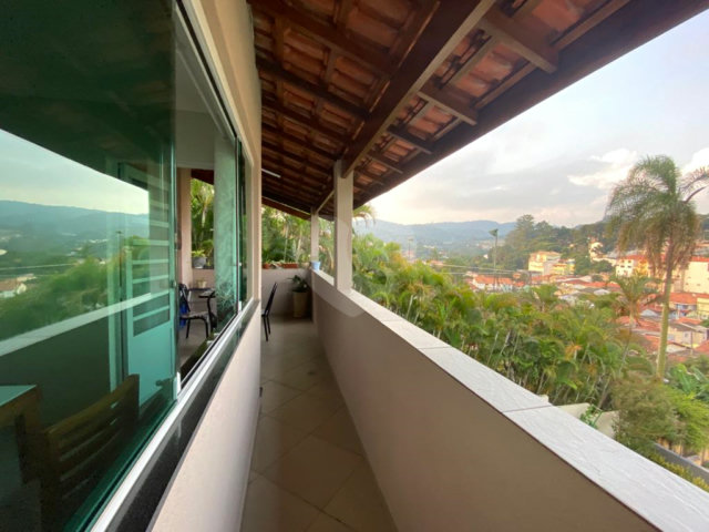 Sobrado à venda com 2 quartos, sendo 1 suíte,  em Horto, São Paulo, SP