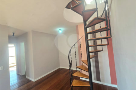 Cobertura à venda com 2 quartos, sendo 1 suíte,  em Andaraí, Rio de Janeiro, RJ
