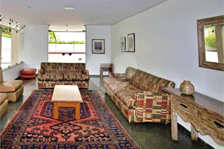 Apartamento à venda com 3 quartos, sendo 1 suíte, em Vila Andrade, São Paulo, SP