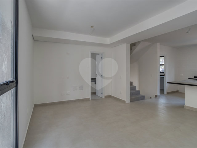 Casa à venda com 4 quartos, sendo 1 suíte,  no condomínio Cube Campo Belo, São Paulo - SP