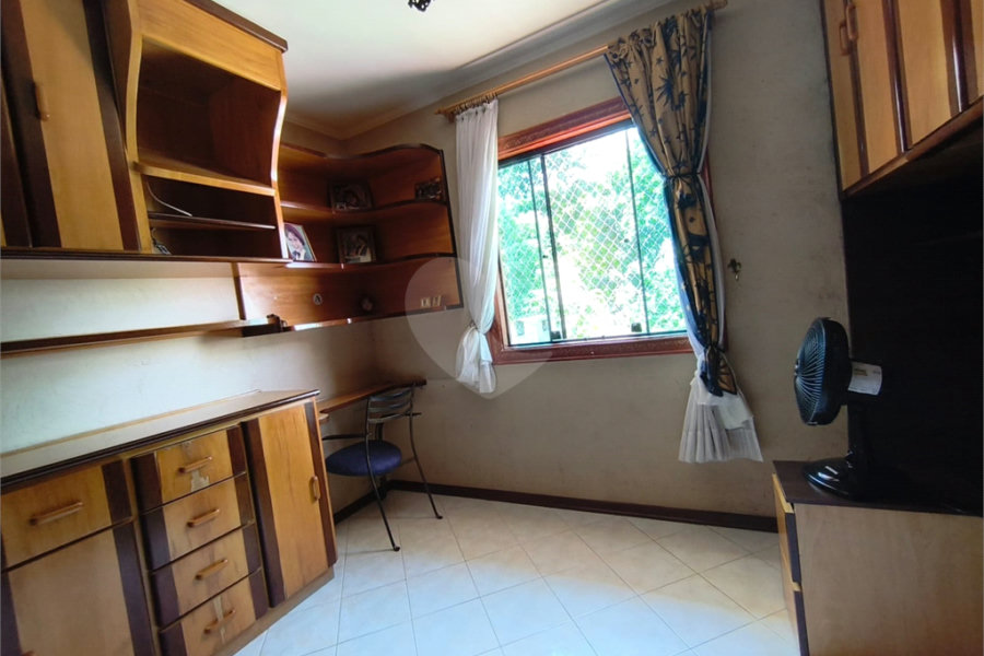 Sobrado à venda com 3 quartos, sendo 1 suíte, em Tremembé, São Paulo, SP