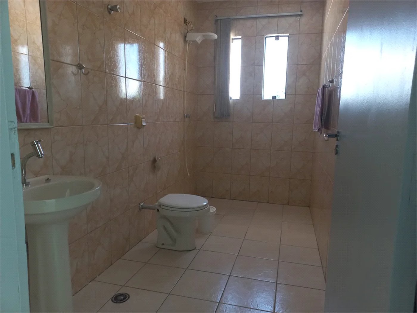 Sobrado à venda com 3 quartos, sendo 1 suíte, em Vila Lageado, São Paulo, SP