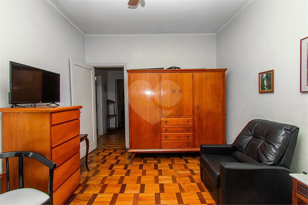 Sobrado à venda com 5 quartos em Vila Mariana, São Paulo, SP