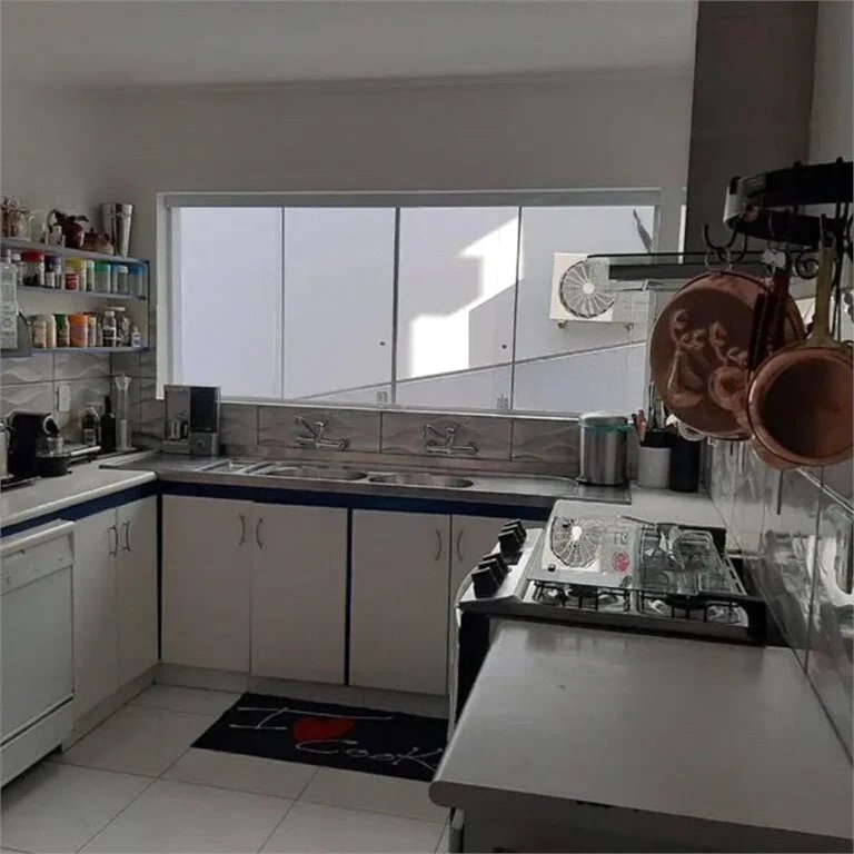 Casa à venda com 5 suítes em Parque dos Príncipes, São Paulo, SP