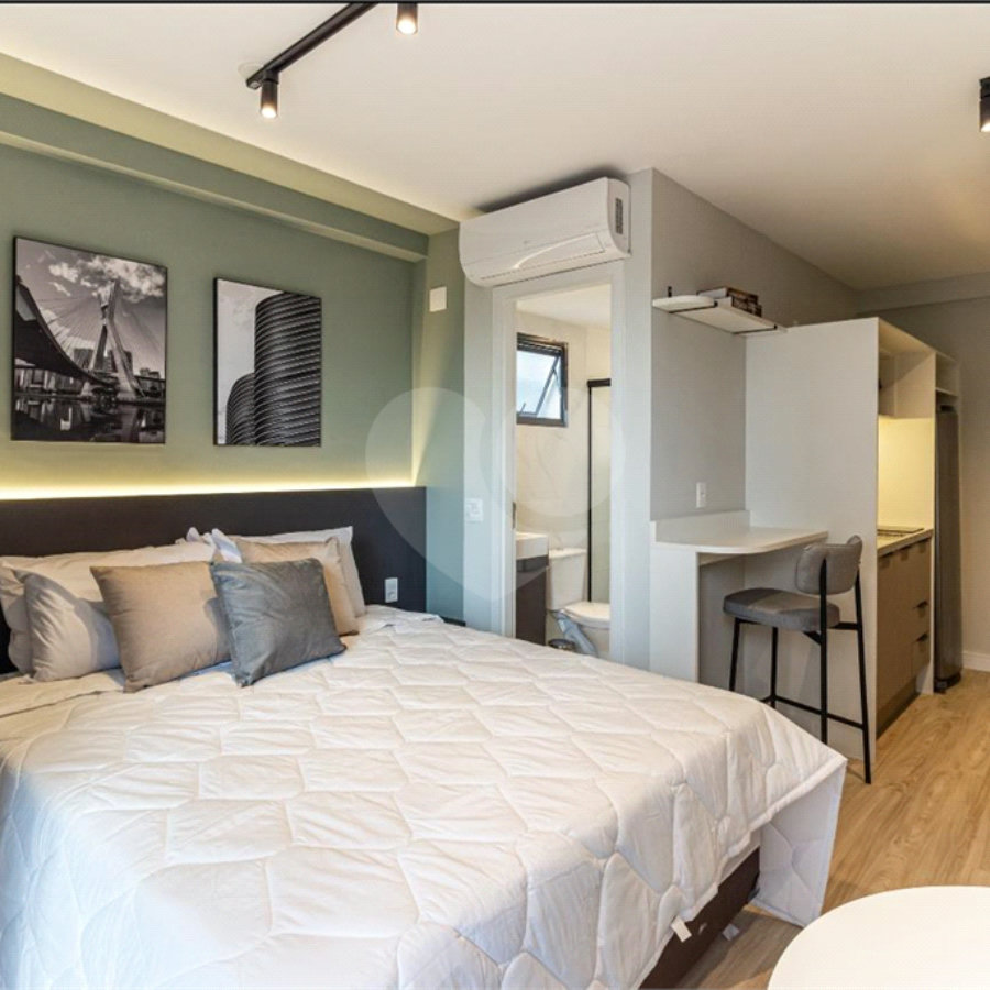 Studio à venda, 28 m², lazer completo, Pinheiros, SP.