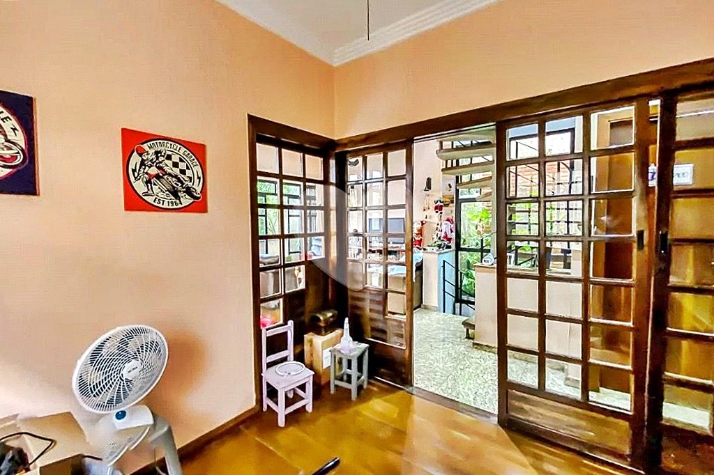 Sobrado à venda com 4 quartos, sendo 1 suíte, em Tatuapé, São Paulo, SP