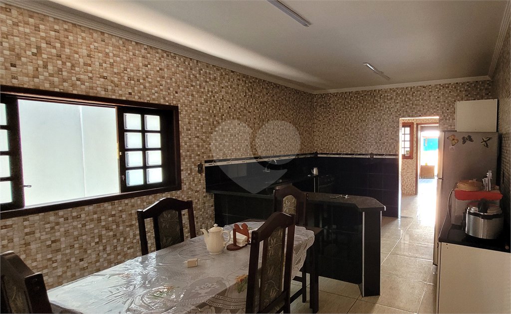 Casa à venda ou para alugar com 3 quartos, sendo 1 suíte,  em Vila Nova Aparecida, Mogi das Cruzes, SP