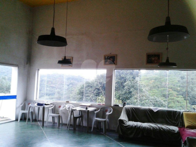 Casa à venda no condomínio Estrada Santa Ines,3250, Caieiras - SP