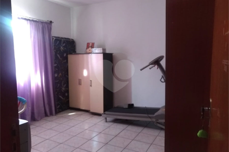 Sobrado à venda com 3 quartos, sendo 1 suíte, em Tremembé, São Paulo, SP
