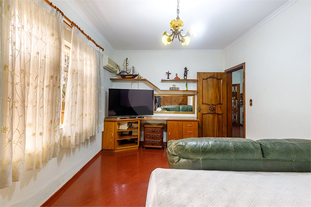 Casa à venda com 5 quartos, sendo 3 suítes, em Lapa, São Paulo, SP