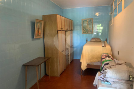 Casa à venda ou para alugar com 6 quartos, sendo 2 suítes, em Parque São George, Cotia, SP