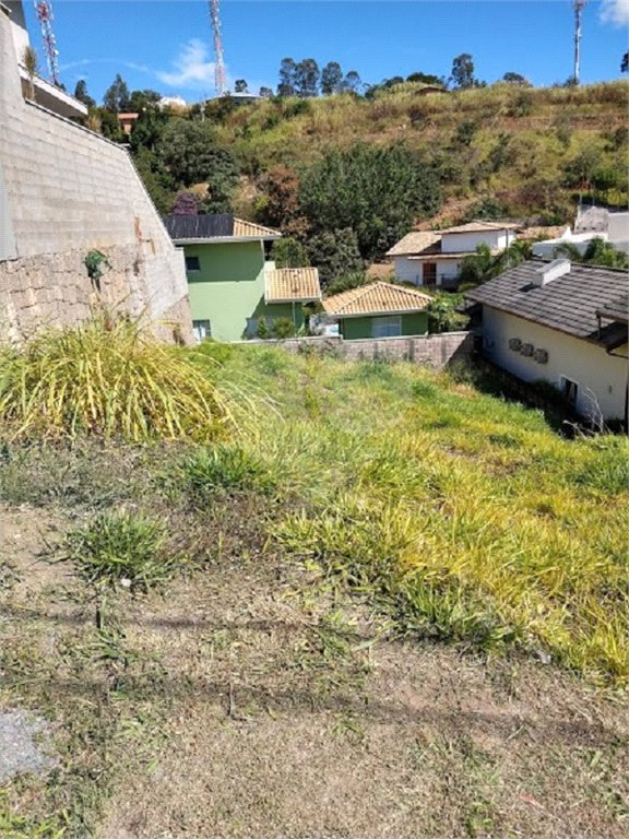 Terreno à venda com 1 suíte em Pinheirinho, Vinhedo, SP