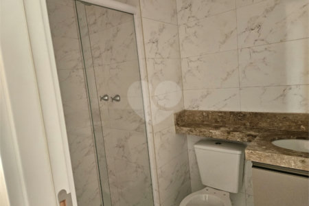 Apartamento à venda com 3 quartos, sendo 1 suíte, no Centro, Poá, SP