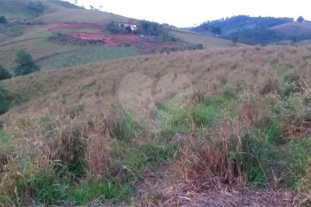 Sítio à venda no Centro, Monte Sião, MG