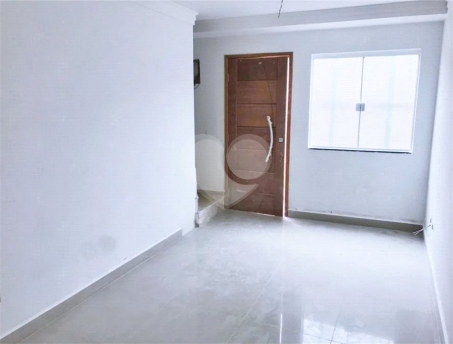 Casa à venda ou para alugar com 2 suítes no condomínio Residence Adelina, São Paulo - SP