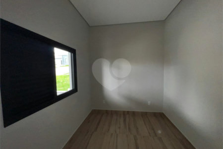 Casa à venda com 3 quartos, sendo 1 suíte, no condomínio Horto Florestal Villagio, Sorocaba - SP