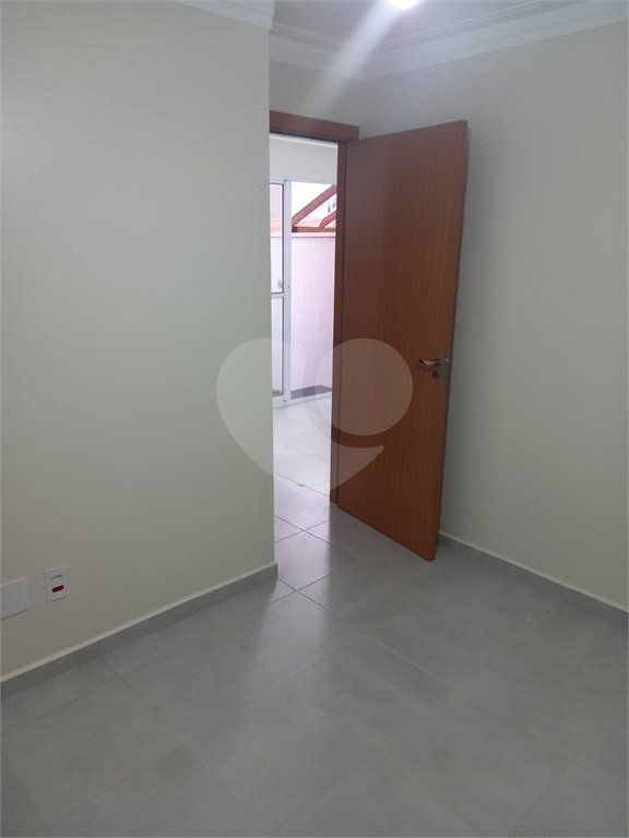 Apartamento Térreo – Condomínio Monte Pinheiros