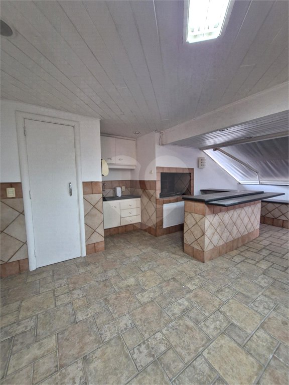 Casa à venda ou para alugar com 5 quartos, sendo 4 suítes,  em Santa Rosa, Vinhedo, SP