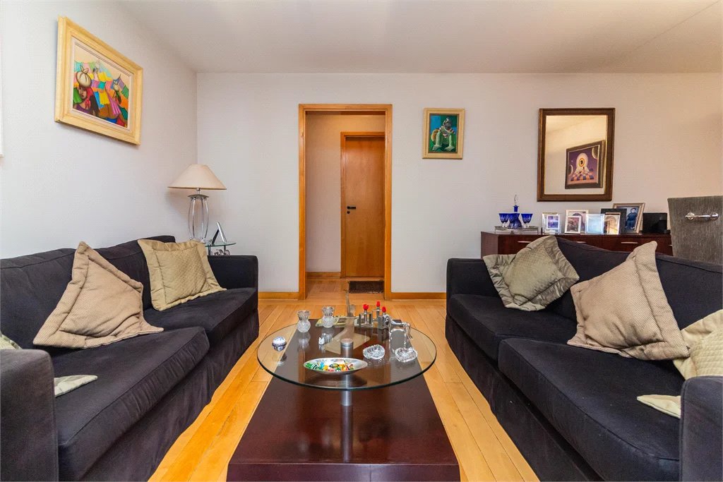 Apartamento à venda com 4 quartos, sendo 3 suítes, em Alto da Lapa, São Paulo, SP