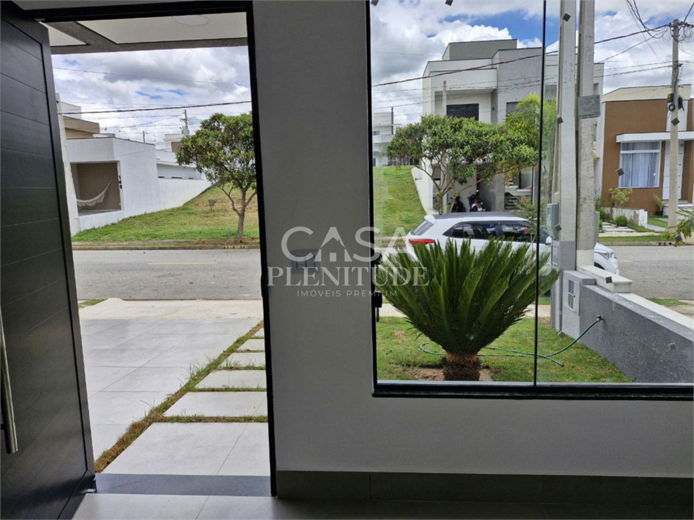 Casa em condomínio à venda com 3 quartos, sendo 1 suíte, em Cajuru do Sul, Sorocaba, SP