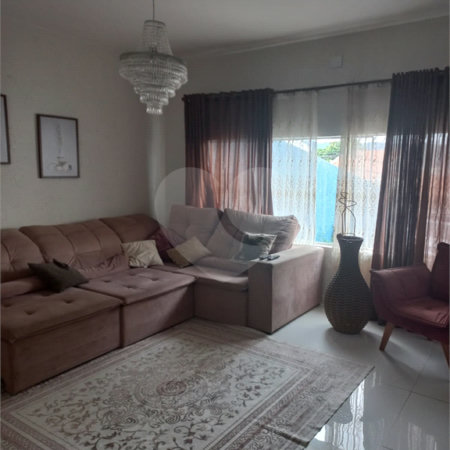 Casa Térrea à venda com 3 quartos, sendo 1 suíte,  em Vila Oliveira, Mogi das Cruzes, SP