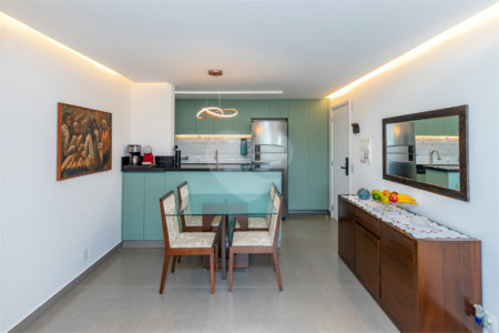 Apartamento à venda com 3 quartos, sendo 2 suítes, em Santo Amaro, São Paulo, SP