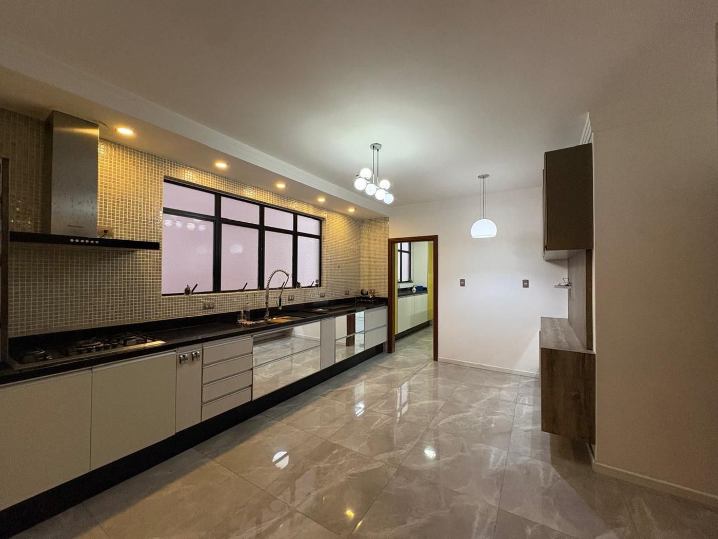 Apartamento com 3 dormitórios à venda, 145 m² por R$ 1.350.000,00 - Pompéia - Santos/SP