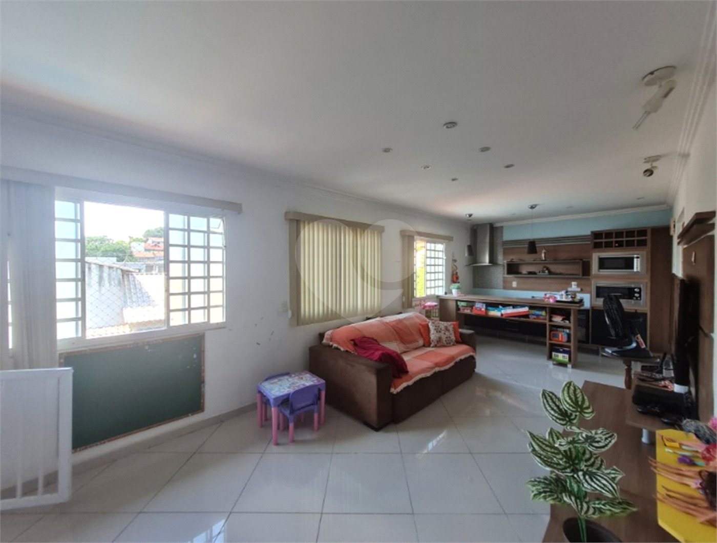 Casa à venda com 4 quartos, sendo 1 suíte, em Campo Grande, Rio de Janeiro, RJ