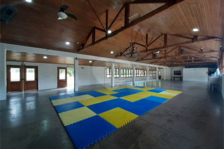 Casa para alugar com 4 suítes no condomínio Vinhas da Vista Alegre - Lado Café, Vinhedo - SP