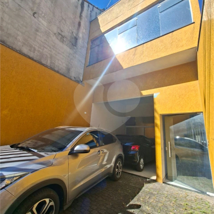 Sobrado à venda em Vila Nogueira, Diadema, SP
