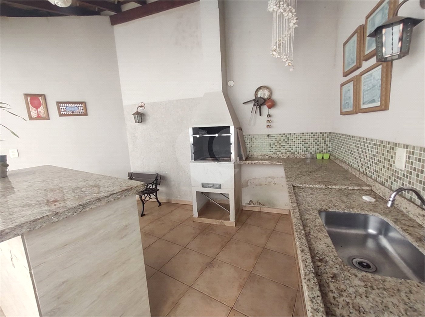 Casa à venda com 3 quartos, sendo 1 suíte, em Jardim Panorama, Valinhos, SP