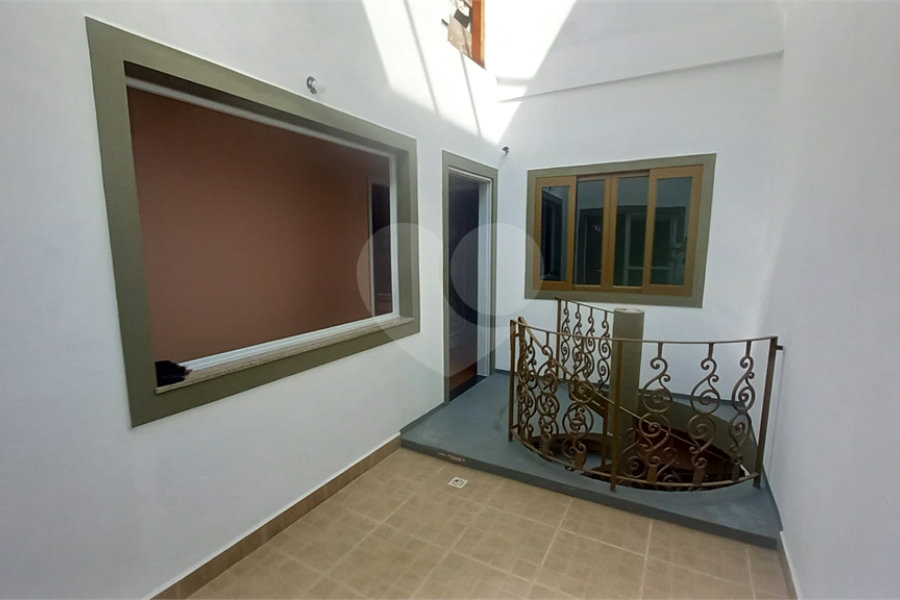 Sobrado à venda com 4 quartos, sendo 2 suítes, em Tremembé, São Paulo, SP