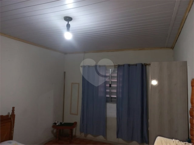 Casa Térrea à venda com 3 quartos em Vila Nivi, São Paulo, SP
