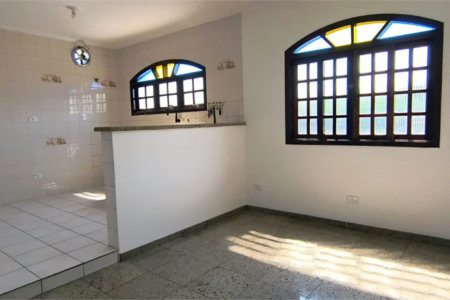 Sobrado à venda com 3 quartos, sendo 2 suítes, em Jardim Ivana, São Paulo, SP