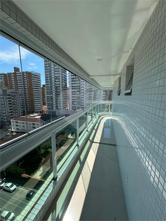 Apartamento à venda com 3 quartos, sendo 1 suíte, em Canto do Forte, Praia Grande, SP