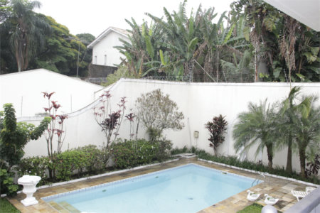 Casa à venda ou para alugar com 5 suítes em Jardim Leonor, São Paulo, SP