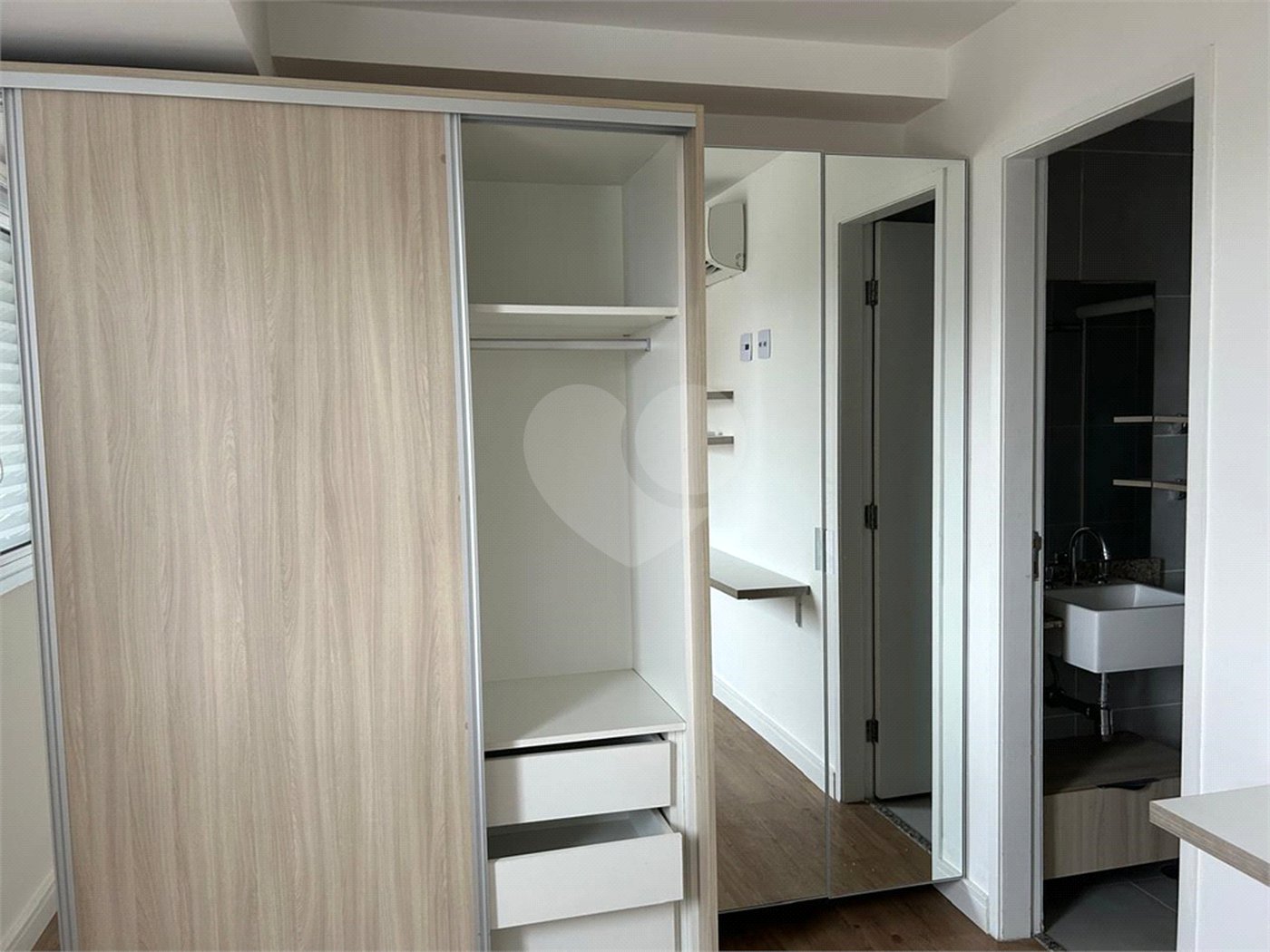 Apartamento à venda com 2 suítes em Pinheiros, São Paulo, SP