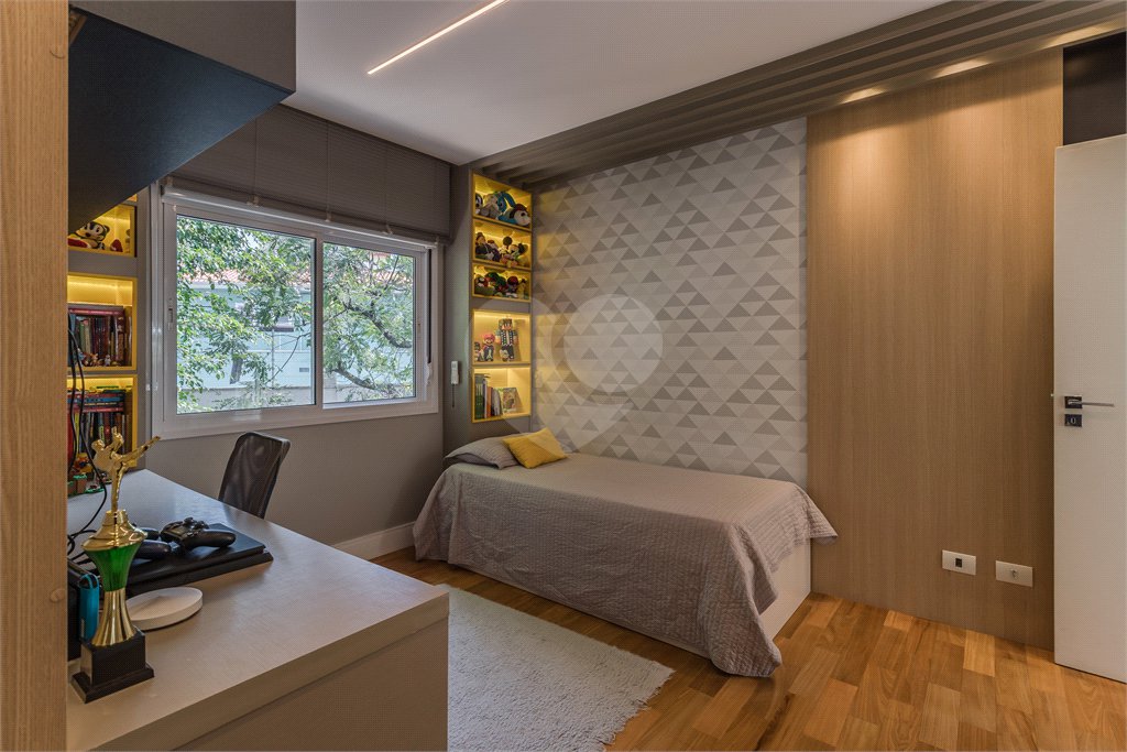 Casa à venda com 4 suítes em Jardim Prudência, São Paulo, SP
