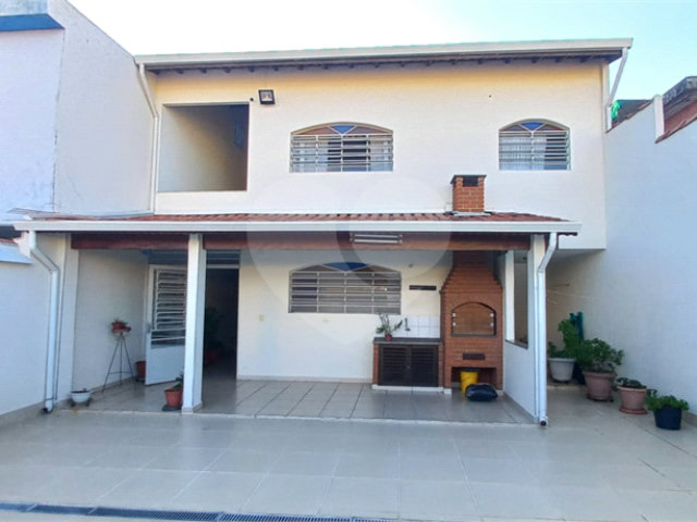Casa à venda com 3 quartos, sendo 1 suíte,  em Vila Guilherme, São Paulo, SP