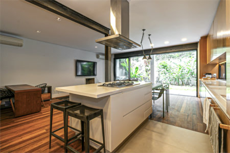 Casa à venda ou para alugar com 3 suítes no condomínio Palm Hill, São Paulo - SP