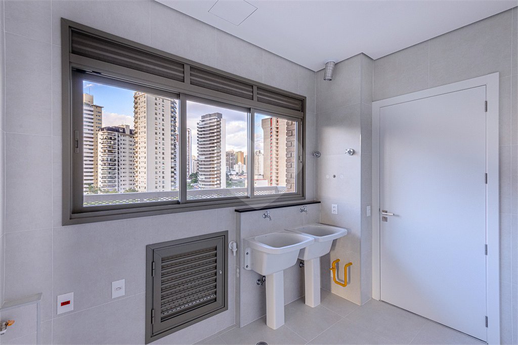 Apartamento à venda com 4 suítes em Vila Mariana, São Paulo, SP