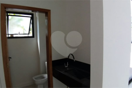 Casa à venda com 3 suítes em Jardim Paulista, Atibaia, SP